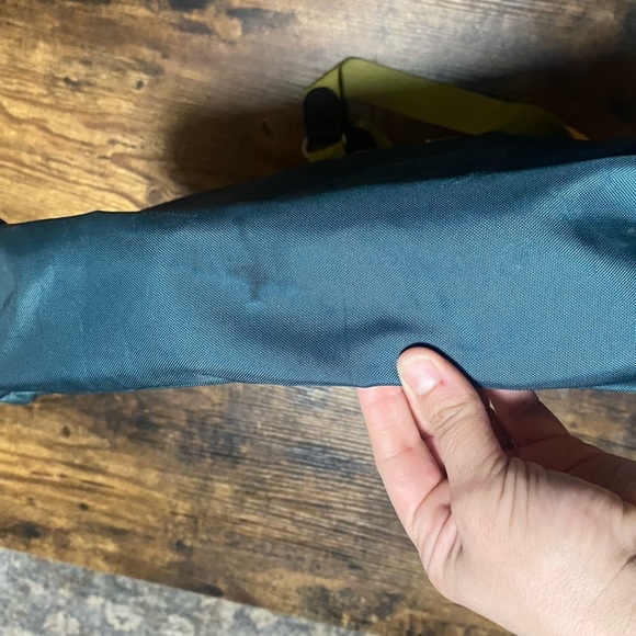 Mosey Nylon Tote All Color-block Bag Recycled Materials Sustainable - Picture 5 of 11